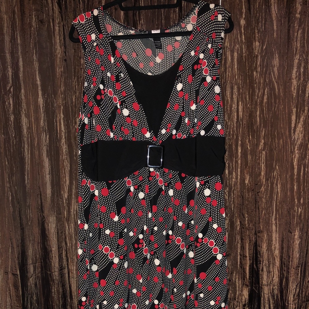 CUTE POLKA DOT DRESS